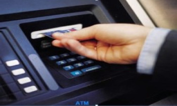 Dùng thẻ tín dụng nhớ kiểm tra phí